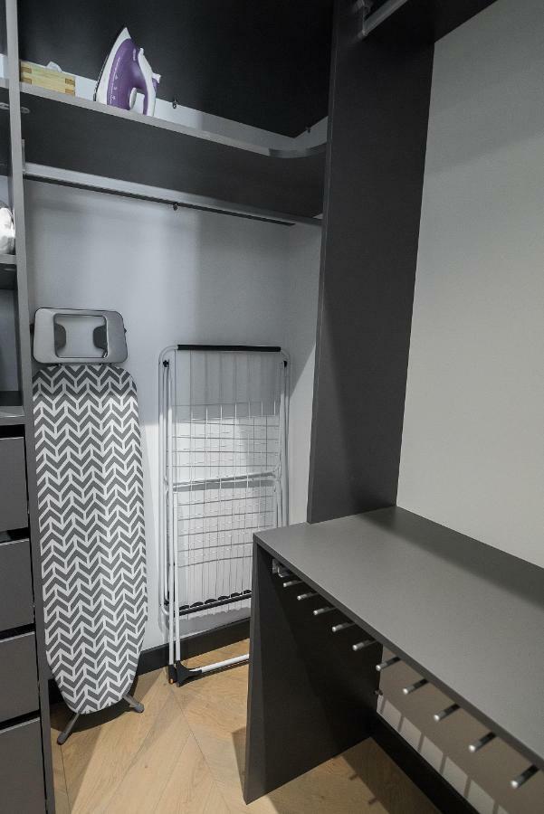 Happy Inn Presidential, Self Check-In, Parking In The Underground Garage Vilna Exterior foto